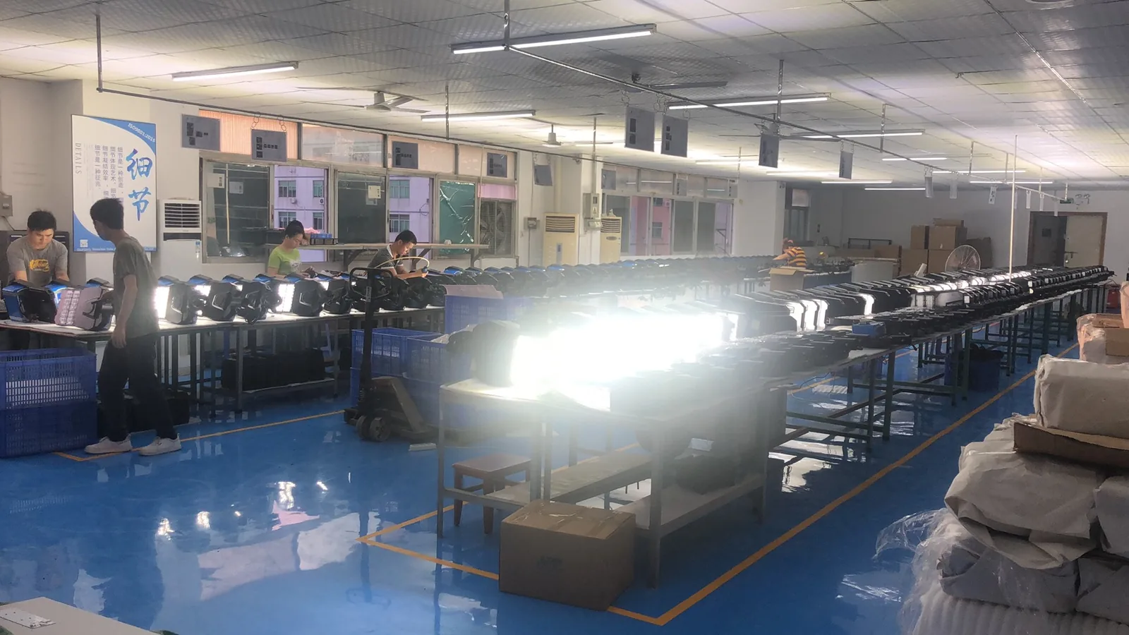 Evening shift at the lamp workshop